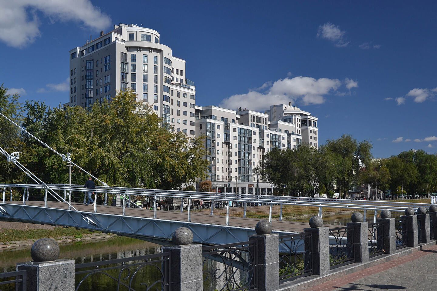baner-dom-na-naberezhnoj